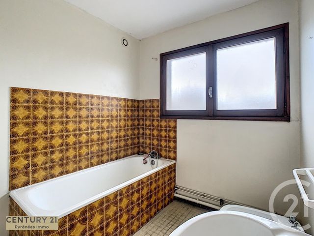 Afficher la photo en grand Appartement F3 à vendre - 3 pièces - 69,43 m2 - St Gaudens - 31 - MIDI-PYRENEES