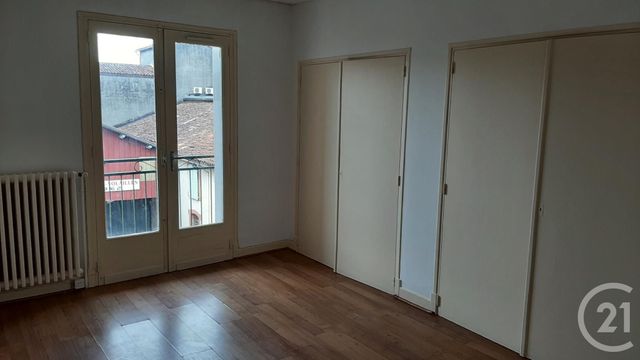 Appartement F4 à louer - 4 pièces - 111 m2 - ST GAUDENS - 31 - MIDI-PYRENEES Appartement F4 à louer - 4 pièces - 111 m2 - ST GAUDENS - 31 - MIDI-PYRENEES