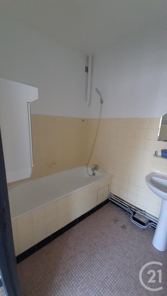 Afficher la photo en grand Appartement T2 à louer - 2 pièces - 43,45 m2 - LANNEMEZAN - 65 - MIDI-PYRENEES