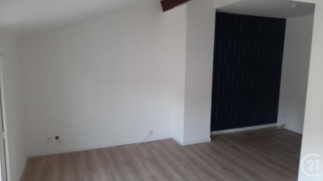 Afficher la photo en grand Appartement à louer - 2 pièces - 32,44 m2 - ST GAUDENS - 31 - MIDI-PYRENEES