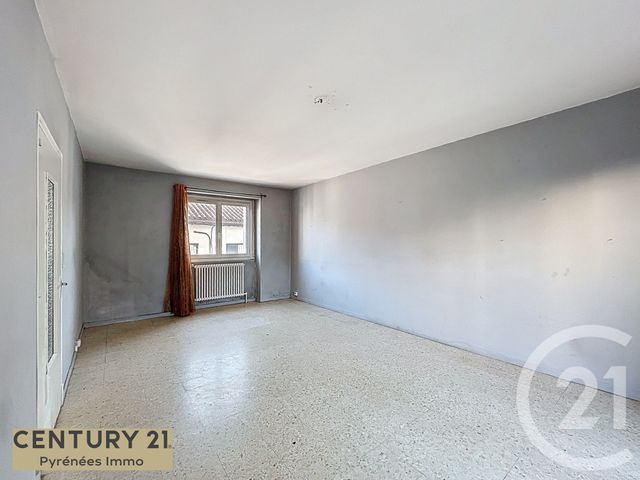 Afficher la photo en grand Appartement T3 à vendre - 3 pièces - 70,21 m2 - St Gaudens - 31 - MIDI-PYRENEES
