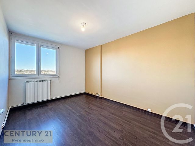 Appartement F4 &agrave; louer - 4 pi&egrave;ces - 91,30 m2 - St Gaudens - 31 - MIDI-PYRENEES