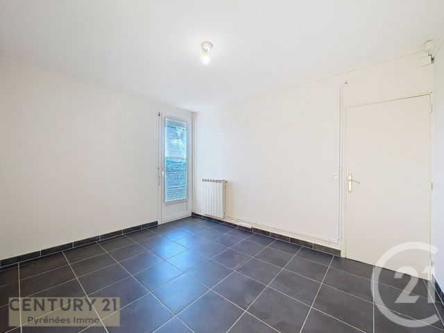 Appartement F4 &agrave; louer - 4 pi&egrave;ces - 91,30 m2 - St Gaudens - 31 - MIDI-PYRENEES
