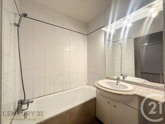 Afficher la photo en grand Appartement T2 à vendre - 2 pièces - 32 m2 - St Gaudens - 31 - MIDI-PYRENEES