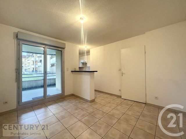 Afficher la photo en grand Appartement T2 à vendre - 2 pièces - 32 m2 - St Gaudens - 31 - MIDI-PYRENEES