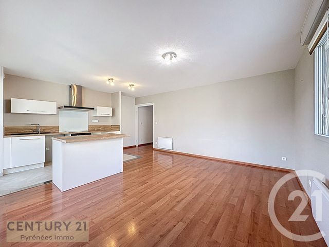 Appartement T3 &agrave; louer - 3 pi&egrave;ces - 61,43 m2 - St Gaudens - 31 - MIDI-PYRENEES