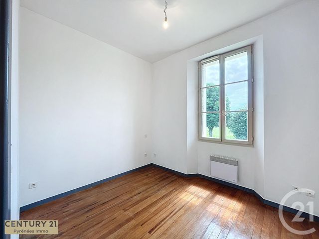 Afficher la photo en grand Appartement T4 à louer - 4 pièces - 76,41 m2 - Boulogne Sur Gesse - 31 - MIDI-PYRENEES
