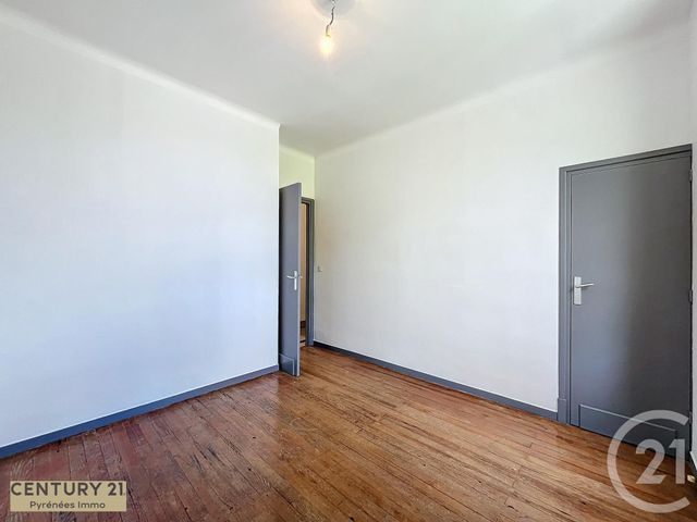 Afficher la photo en grand Appartement T4 à louer - 4 pièces - 76,41 m2 - Boulogne Sur Gesse - 31 - MIDI-PYRENEES