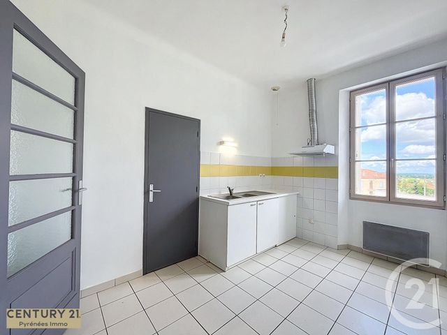 Afficher la photo en grand Appartement T4 à louer - 4 pièces - 76,41 m2 - Boulogne Sur Gesse - 31 - MIDI-PYRENEES
