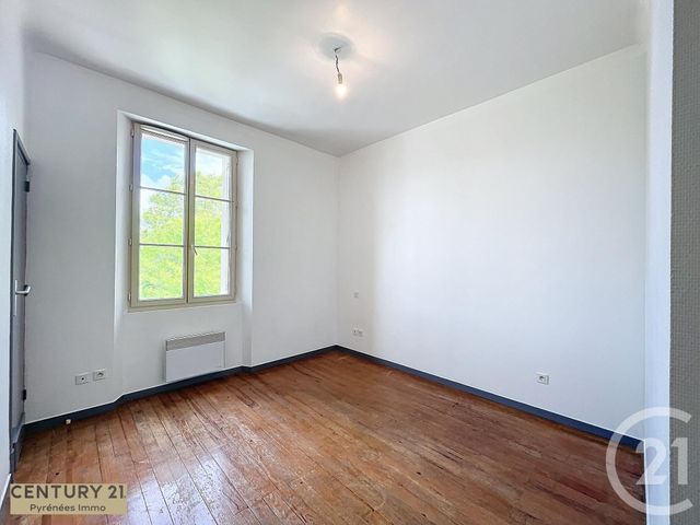 Afficher la photo en grand Appartement T4 à louer - 4 pièces - 76,41 m2 - Boulogne Sur Gesse - 31 - MIDI-PYRENEES