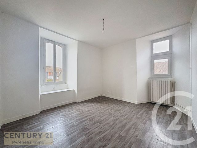 Appartement à louer - 2 pièces - 50 m2 - St Gaudens - 31 - MIDI-PYRENEES