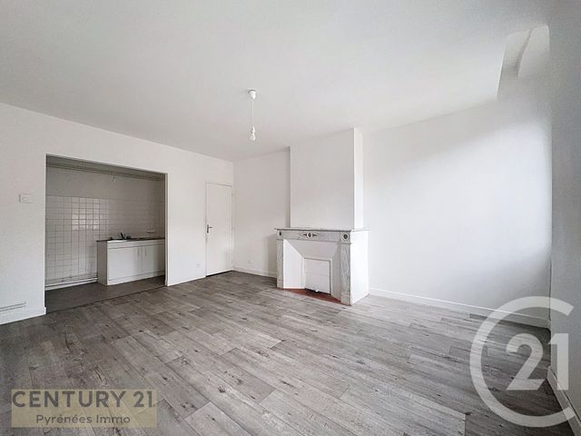 Appartement à louer - 2 pièces - 50 m2 - St Gaudens - 31 - MIDI-PYRENEES