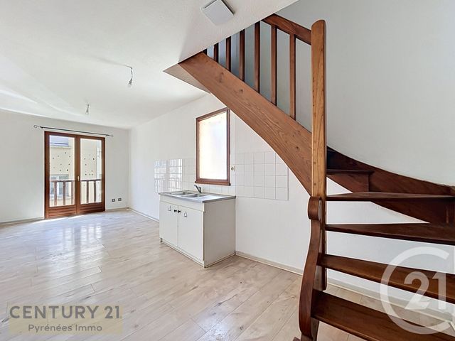 Appartement T2 &agrave; louer - 2 pi&egrave;ces - 40 m2 - St Gaudens - 31 - MIDI-PYRENEES