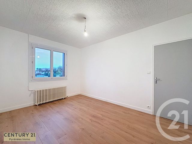 Maison à louer - 4 pièces - 119 m2 - Montrejeau - 31 - MIDI-PYRENEES