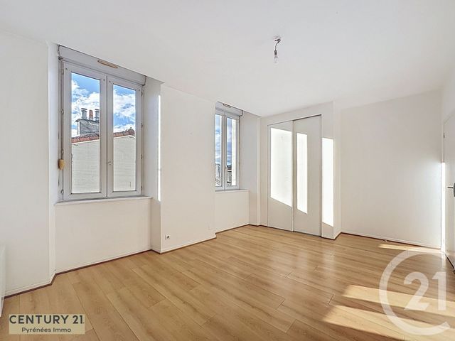 Appartement F3 &agrave; louer - 3 pi&egrave;ces - 76,81 m2 - Montrejeau - 31 - MIDI-PYRENEES