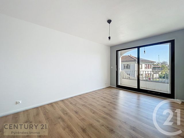 Appartement Studio &agrave; louer - 1 pi&egrave;ce - 23,82 m2 - St Gaudens - 31 - MIDI-PYRENEES