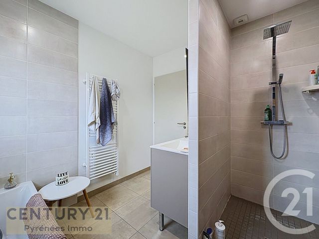 Maison &agrave; louer - 3 pi&egrave;ces - 88 m2 - Loures Barousse - 65 - MIDI-PYRENEES