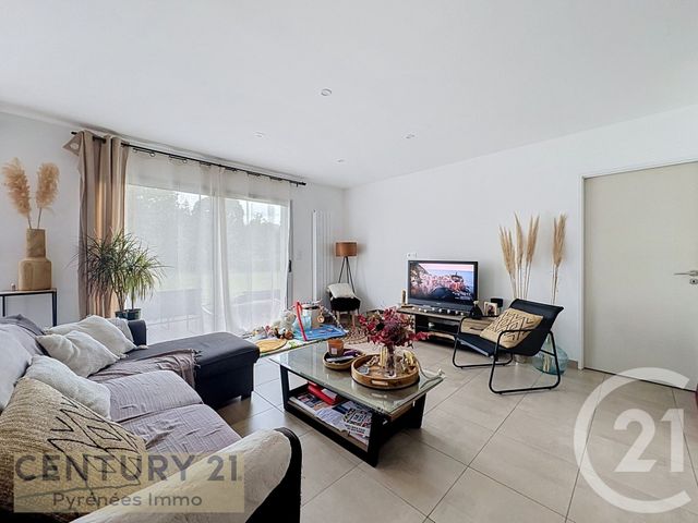 Maison &agrave; louer - 3 pi&egrave;ces - 88 m2 - Loures Barousse - 65 - MIDI-PYRENEES