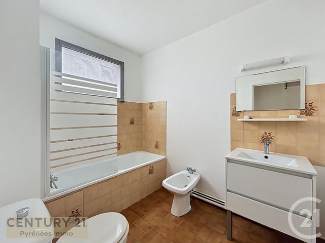 Appartement F1 &agrave; louer - 1 pi&egrave;ce - 46,88 m2 - St Gaudens - 31 - MIDI-PYRENEES