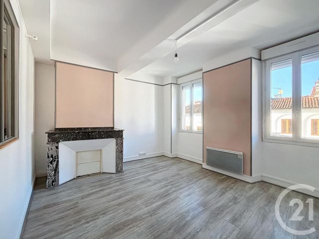 Afficher la photo en grand Maison à vendre - 1 pièce - 266,60 m2 - St Girons - 09 - MIDI-PYRENEES