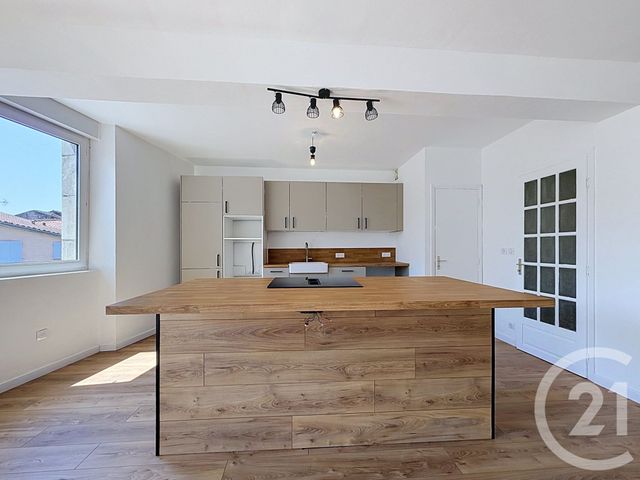 Appartement T3 &agrave; louer - 3 pi&egrave;ces - 97,99 m2 - St Girons - 09 - MIDI-PYRENEES