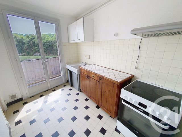Afficher la photo en grand Appartement T3 à louer - 3 pièces - 57,58 m2 - St Lizier - 09 - MIDI-PYRENEES