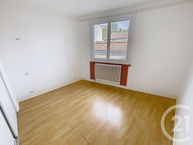 Afficher la photo en grand Appartement T3 à louer - 3 pièces - 57,58 m2 - St Lizier - 09 - MIDI-PYRENEES
