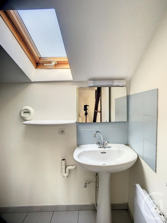 Afficher la photo en grand Appartement Studio à louer - 1 pièce - 27,44 m2 - St Girons - 09 - MIDI-PYRENEES