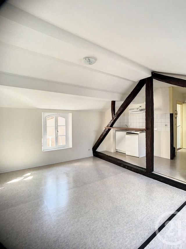 Afficher la photo en grand Appartement Studio à louer - 1 pièce - 27,44 m2 - St Girons - 09 - MIDI-PYRENEES