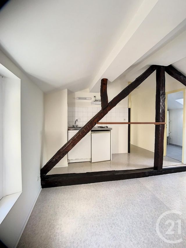 Afficher la photo en grand Appartement Studio à louer - 1 pièce - 27,44 m2 - St Girons - 09 - MIDI-PYRENEES