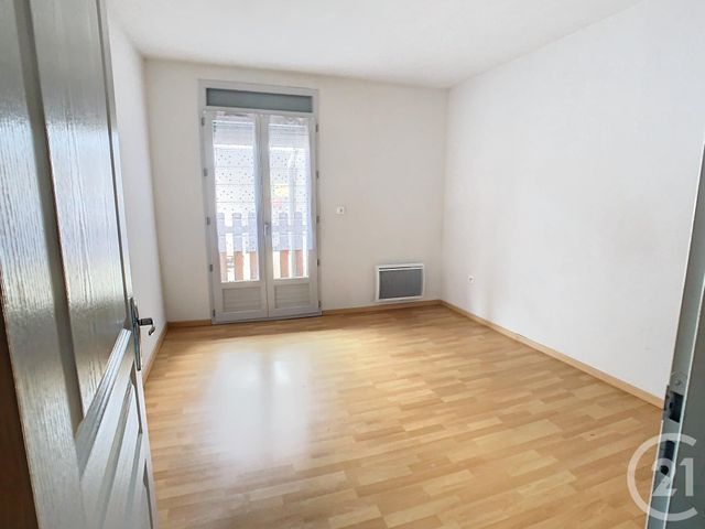 Appartement T3 à louer - 3 pièces - 80,67 m2 - St Girons - 09 - MIDI-PYRENEES