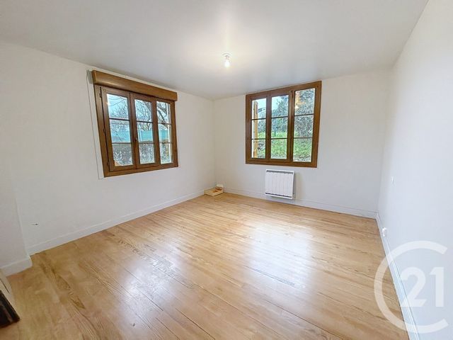 Appartement T3 &agrave; louer - 3 pi&egrave;ces - 66,83 m2 - St Girons - 09 - MIDI-PYRENEES