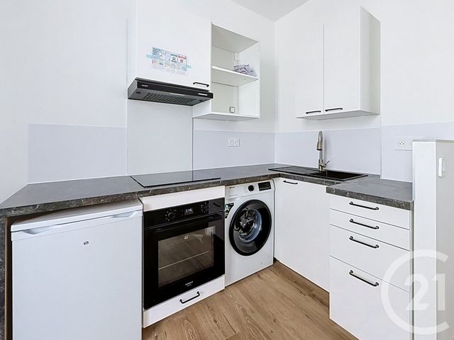 Appartement Studio &agrave; louer - 1 pi&egrave;ce - 27 m2 - St Girons - 09 - MIDI-PYRENEES