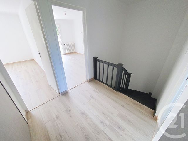 Appartement T5 &agrave; louer - 5 pi&egrave;ces - 108,09 m2 - St Girons - 09 - MIDI-PYRENEES