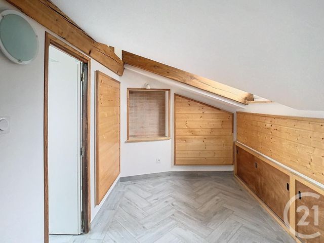 Appartement T2 &agrave; louer - 2 pi&egrave;ces - 37,78 m2 - St Lizier - 09 - MIDI-PYRENEES