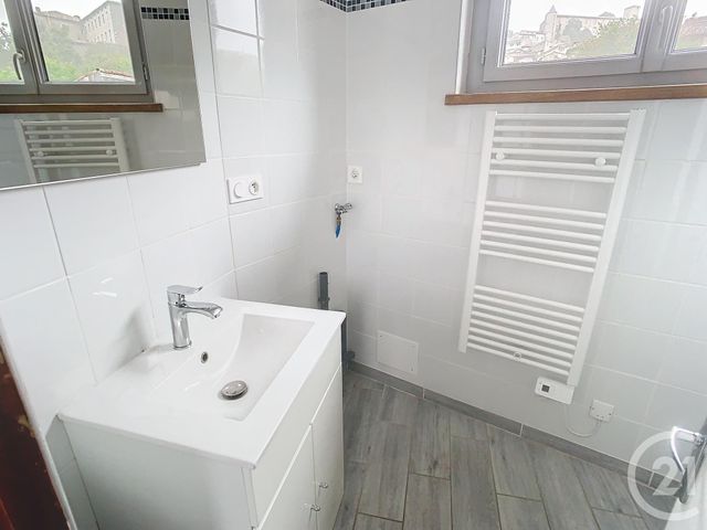 Appartement T2 &agrave; louer - 2 pi&egrave;ces - 37,78 m2 - St Lizier - 09 - MIDI-PYRENEES