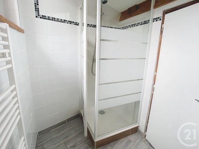 Appartement T2 &agrave; louer - 2 pi&egrave;ces - 37,78 m2 - St Lizier - 09 - MIDI-PYRENEES