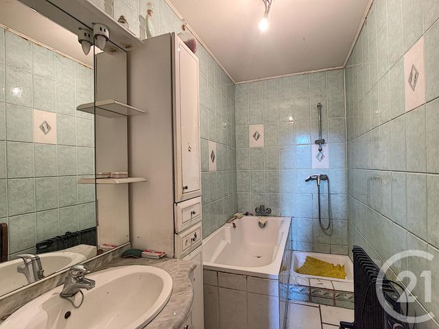Afficher la photo en grand Maison à vendre - 7 pièces - 230,64 m2 - GAJAN - 09 - MIDI-PYRENEES